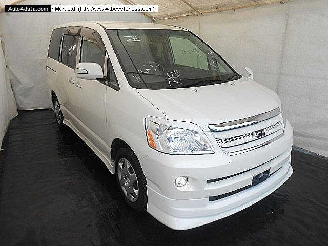 Toyota noah 2007