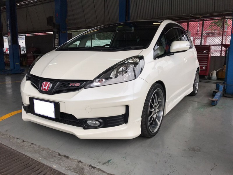 Honda fit комплектация rs