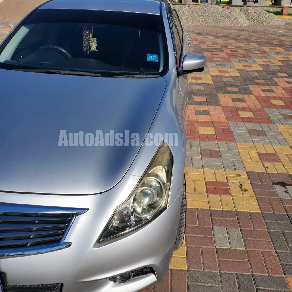 2013 Nissan Skyline For Sale In Kingston   St. Andrew, Jamaica 