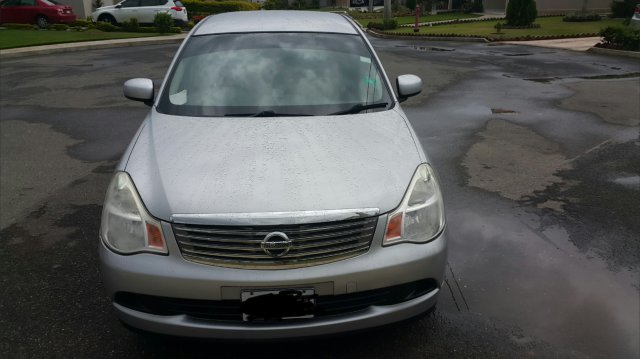 Nissan bluebird sylphy 2010