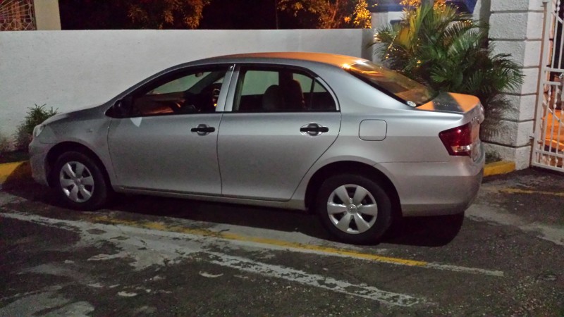 Toyota corolla axio 2010