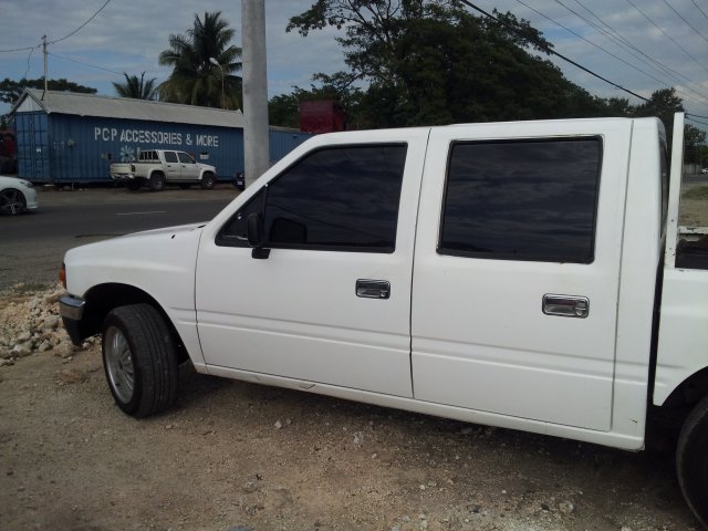 1992 Isuzu 4 Door For Sale In St Catherine Jamaica Autoadsja Com