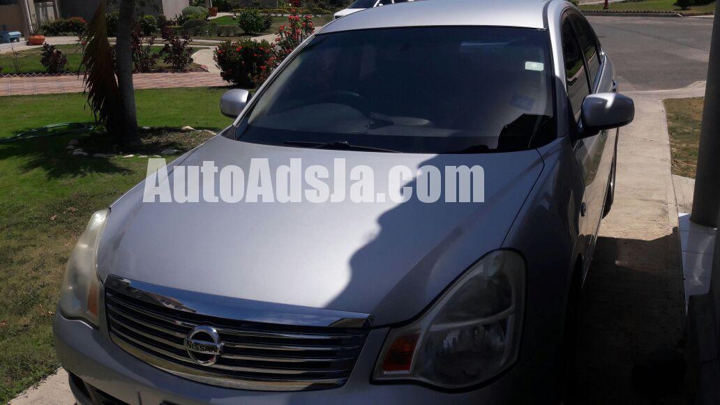 Nissan bluebird sylphy 2010