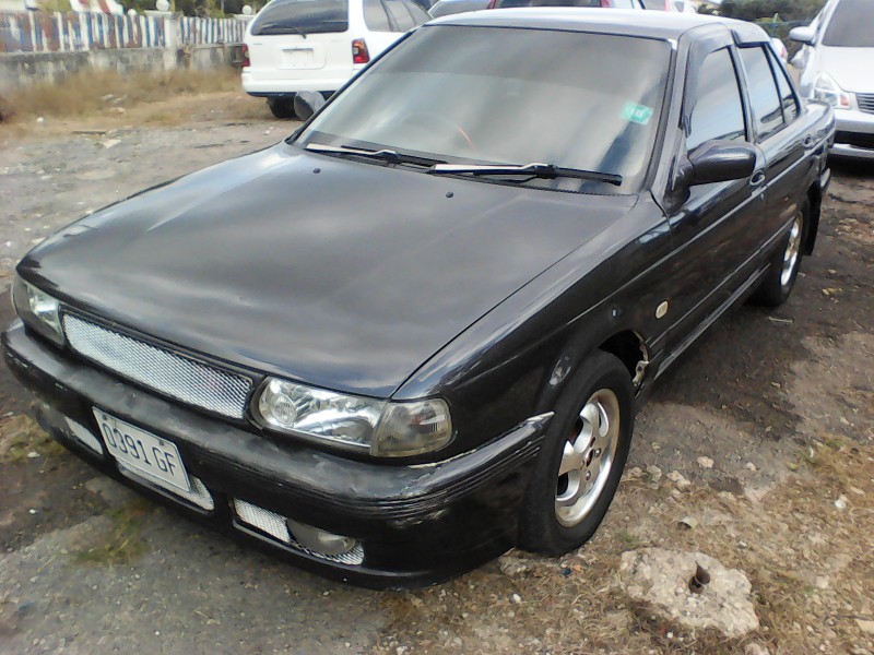 Nissan sunny 1992