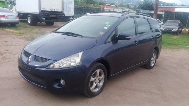 Mitsubishi grandis 2007