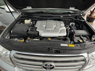 2008 Toyota Land Cruiser 
$5,500,000