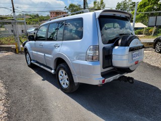 2012 Mitsubishi Pajero 
$2,200,000