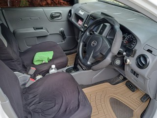 2012 Nissan AD Wagon 
$900,000