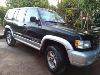 2000 Isuzu Trooper for sale in St. Catherine, Jamaica