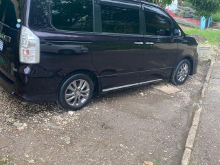 2013 Toyota Voxy for sale in St. James, Jamaica