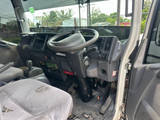 2009 Isuzu elf 
$2,000,000