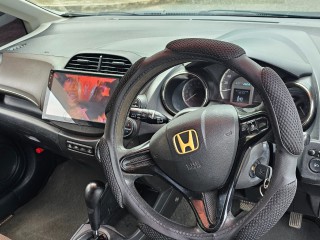 2012 Honda Fit shuttle for sale in Kingston / St. Andrew, Jamaica