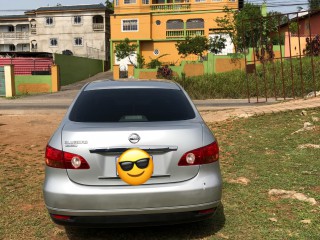 Nissan bluebird sylphy 2010