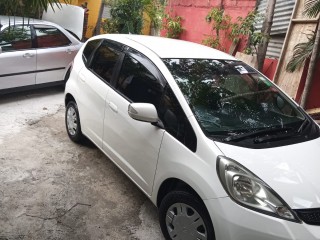 2013 Honda Fit 
$1,150,000