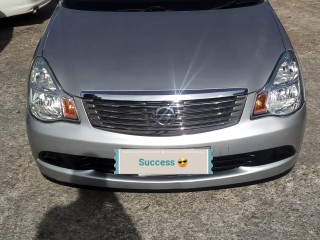 Nissan bluebird sylphy 2010