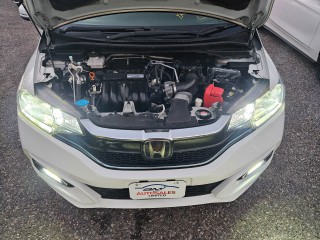 2018 Honda Honda Fit Hybrid 
$1,999,999