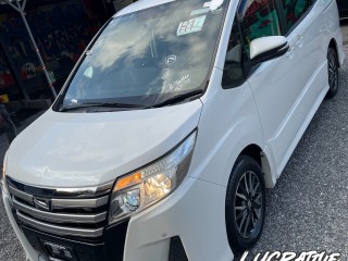 2015 Toyota Noah Si for sale in Kingston / St. Andrew, Jamaica