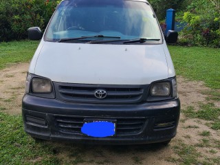 2000 Toyota Noah for sale in St. Ann, Jamaica