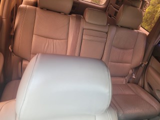 2007 Toyota Land Cruiser 
$1,650,000