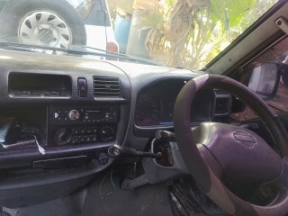 2002 Nissan Vannette for sale in Kingston / St. Andrew, Jamaica