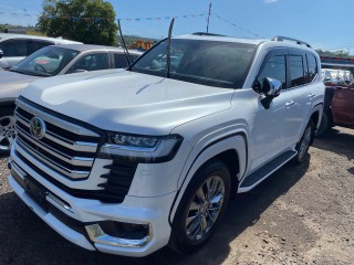 2023 Toyota Landcruiser ZX 
$25,500,000