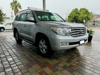 2008 Toyota Land Cruiser 
$5,500,000