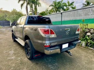 2014 Mazda BT50 Pro 
$1,950,000