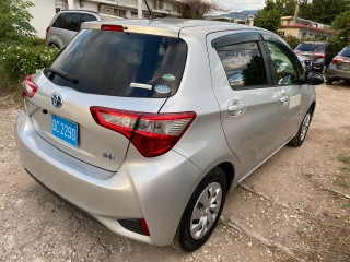 2017 Toyota Vitz Hybrid for sale in Kingston / St. Andrew, Jamaica