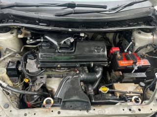 2012 Nissan AD Wagon 
$580,000