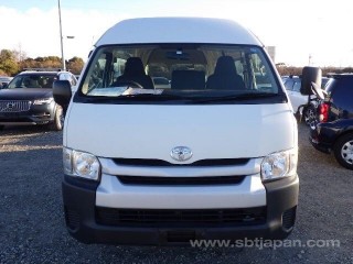 2016 Toyota Hiace commuter for sale in Kingston / St. Andrew, Jamaica