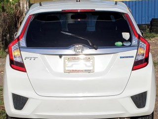 2015 Honda Fit HYBRID for sale in St. Catherine, Jamaica