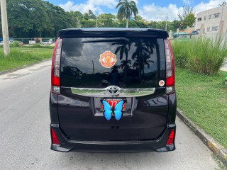 2014 Toyota Noah for sale in St. James, Jamaica