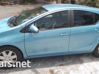 2012 Toyota Aqua for sale in Kingston / St. Andrew, Jamaica