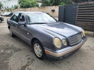 1999 Mercedes Benz E200 for sale in Kingston / St. Andrew, Jamaica