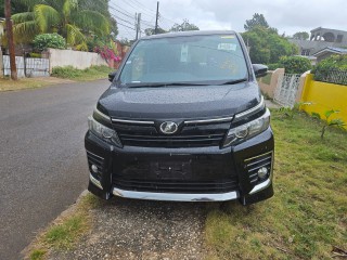2014 Toyota Voxy for sale in Kingston / St. Andrew, Jamaica