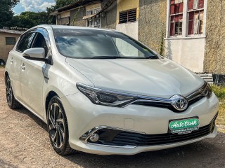 2017 Toyota Auris for sale in Kingston / St. Andrew, Jamaica