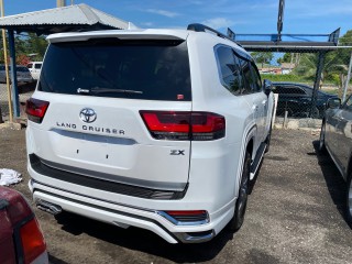 2023 Toyota Landcruiser ZX 
$25,500,000