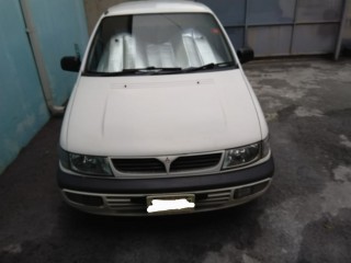 Mitsubishi space wagon 1998