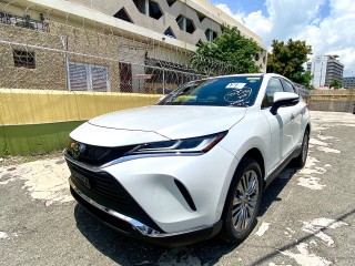 2024 Toyota Harrier 
$9,750,000