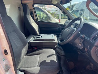 2016 Toyota Hiace Freezer for sale in Kingston / St. Andrew, Jamaica