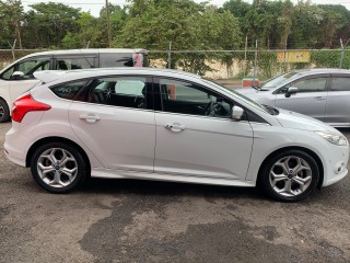 2015 Ford Focus 
$1,880,000