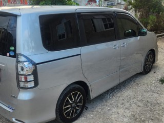 2013 Toyota Voxy for sale in St. James, Jamaica