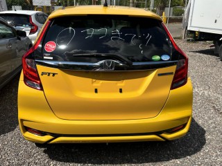 2019 Honda Fit Hybrid 
$2,350,000