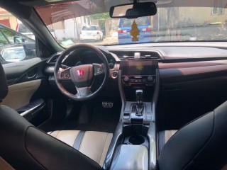 2018 Honda Civic Touring for sale in Kingston / St. Andrew, Jamaica