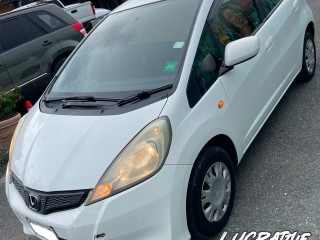 2013 Honda Fit for sale in Kingston / St. Andrew, Jamaica